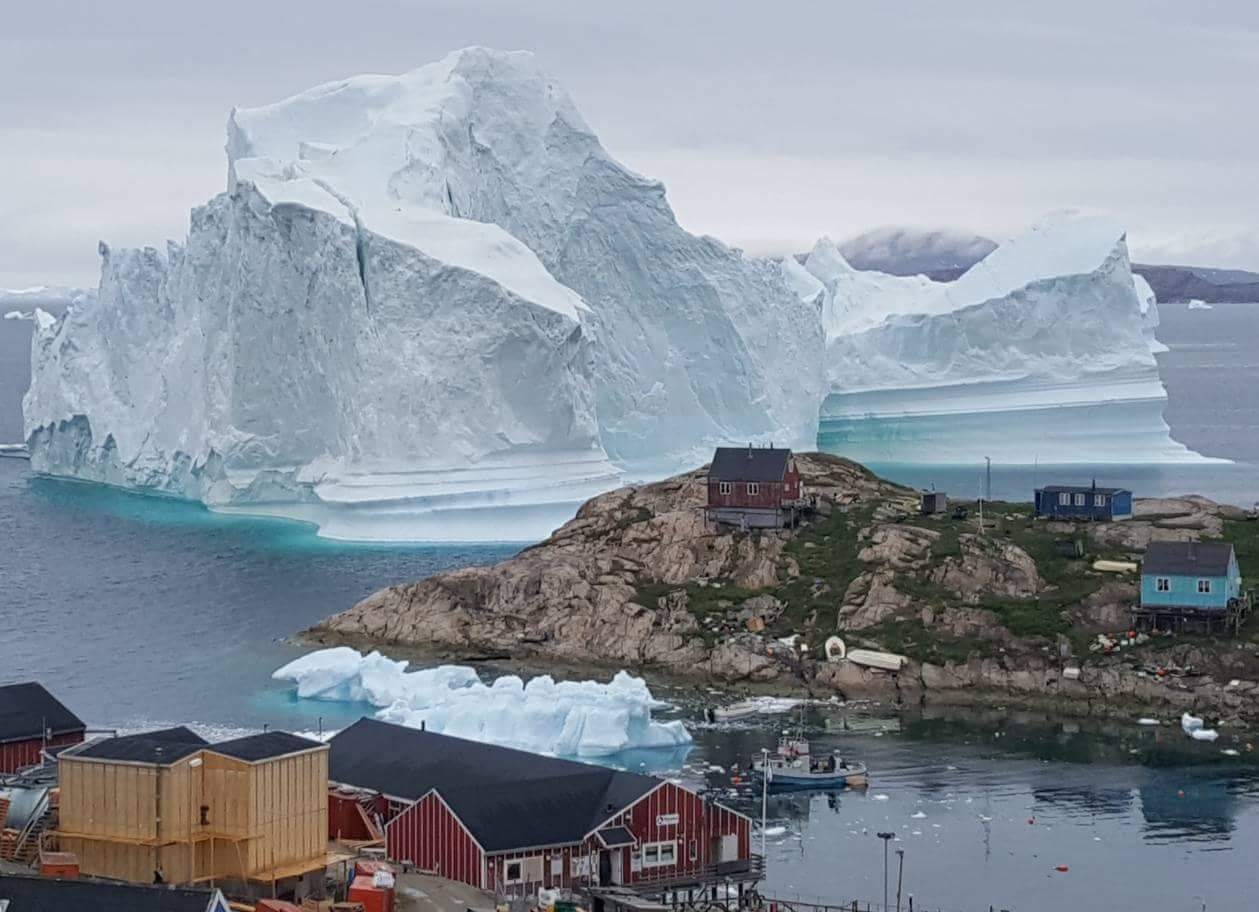 El iceberg puede generar un tsunami si se parte. (AFP)