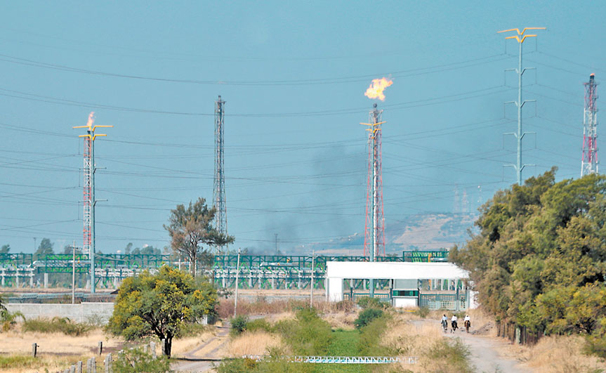 México importa hasta 75 por ciento de la gasolina que consume. (Jesús Quintanar)
