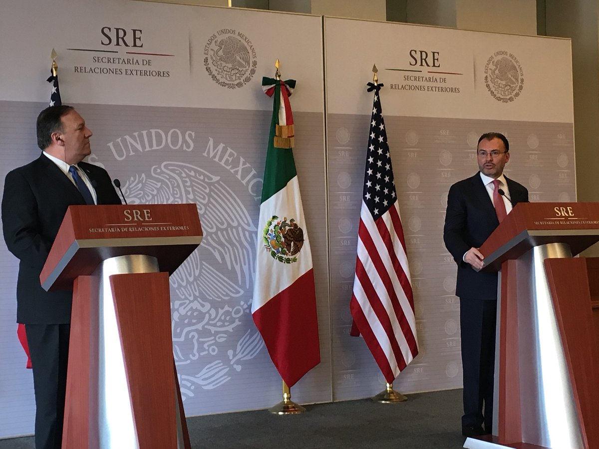 Mike Pompeo y Luis Videgaray ofrecieron una conferencia conjunta, tras reunirse. (Tomada de @USEmbassyMEX)