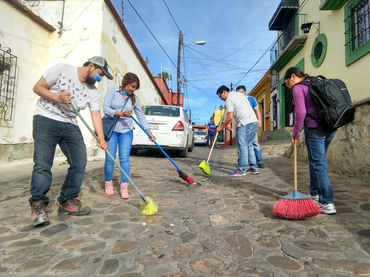 Concluyó el programa para pintar casas y calles en el centro histórico de Oaxaca. (Óscar Rodríguez)