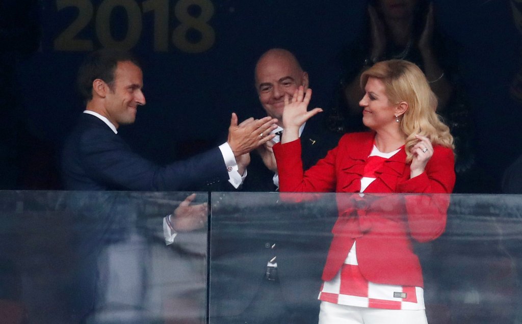 Emmanuel Macron, presidente de Francia y Kolinda Grabar-Kitarovic, jefa de estado croata (Reuters)