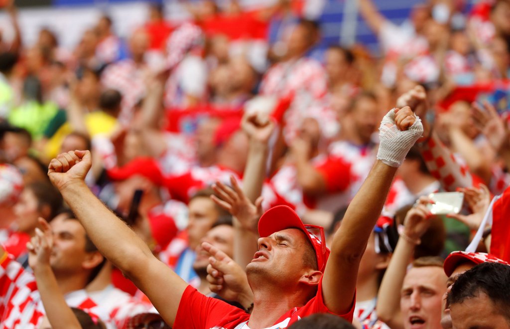 La afición en la ceremonia de clausura. (Reuters)