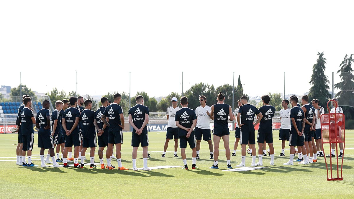 Julen Lopetegui estuvo en su primera práctica con el Real Madrid (Twitter @realmadrid)