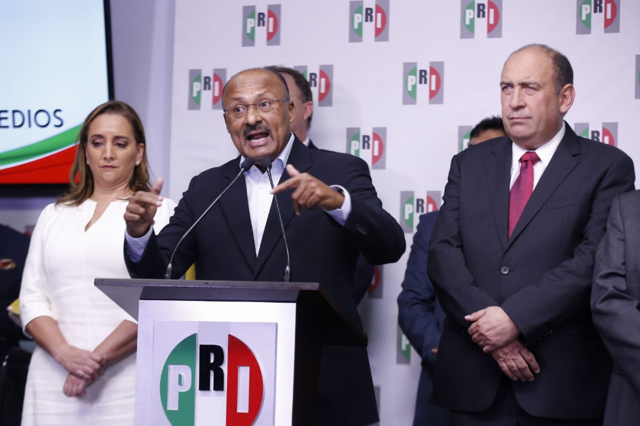 René Juárez Cisneros renuncia a la dirigencia nacional del PRI. (Araceli López).