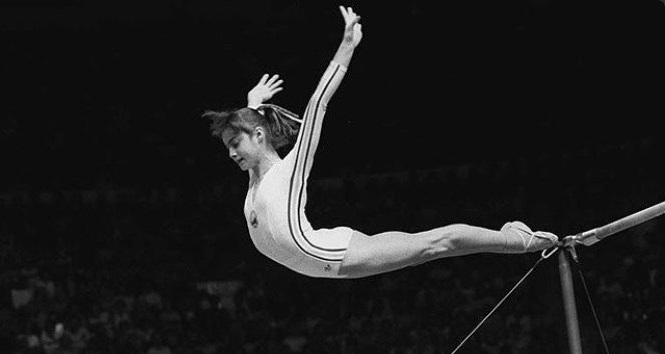 Nadia Comaneci logró la perfección en Montreal 1976 (AP)