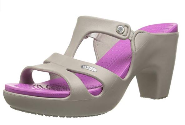 Ya hay Crocs con tacones, ¿te animarías a usarlos? (Amazon)