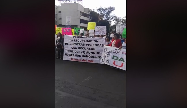 DAmnificados piden pronta solución de las autoridades.