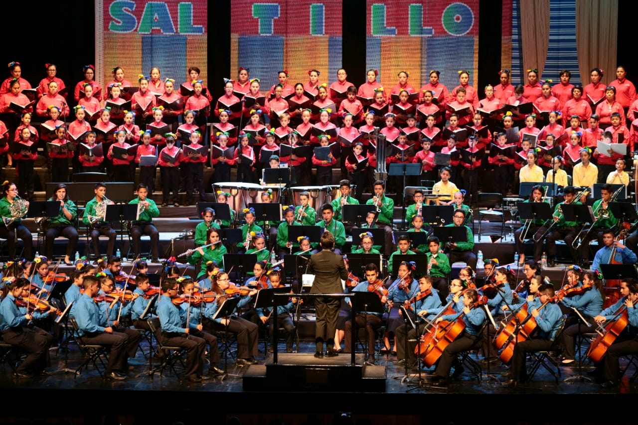 La orquesta está formada por 107 ejecutantes. (Especial)