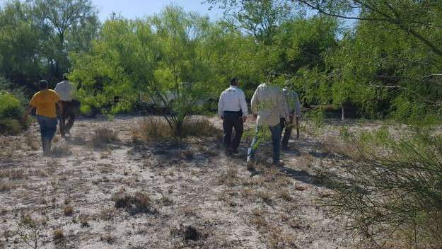 Un equipo de rescate busca en el área. (Foto: Especial)