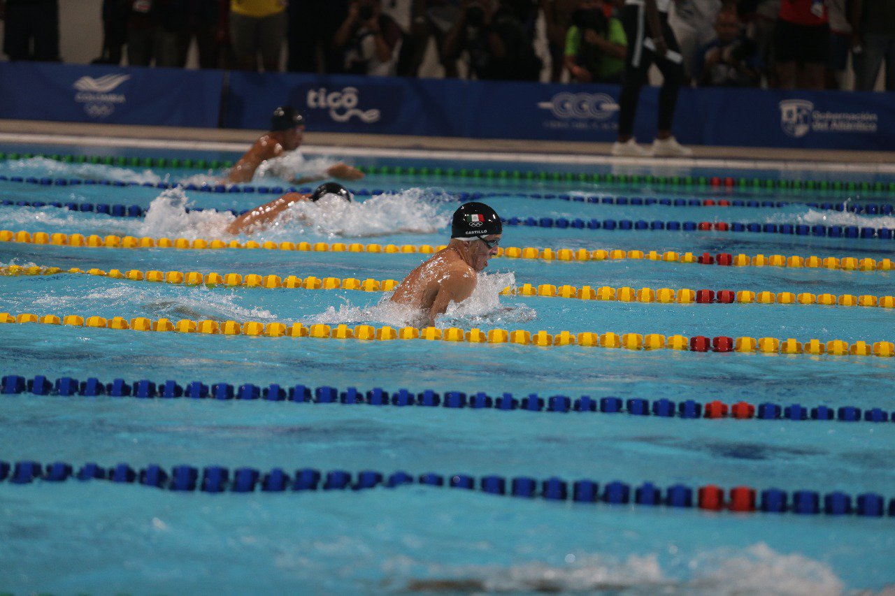 México gana oro en 4x100 combinado mixto en Barranquilla 2018 (CONADE)