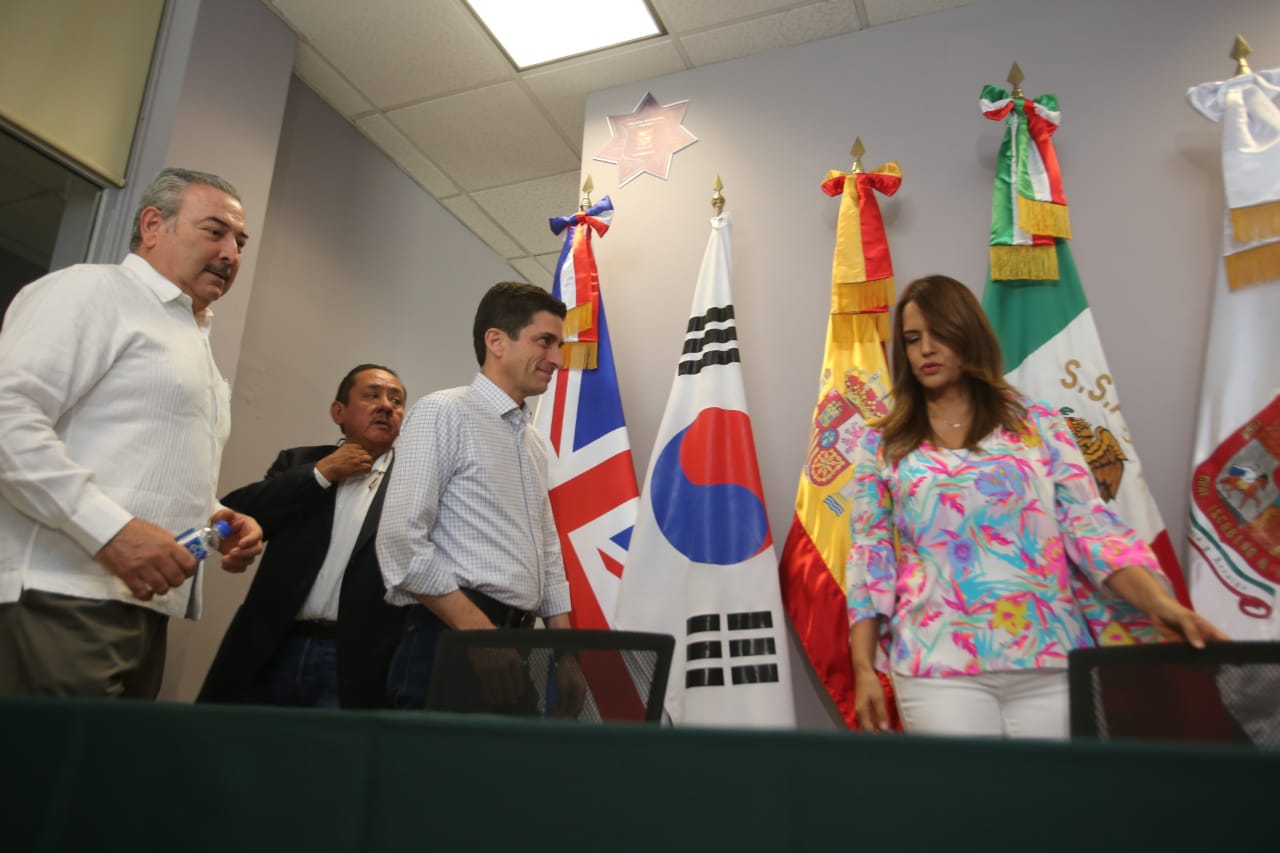 Los panistas visitaron el C4 de Escobedo (Roberto Alanís).