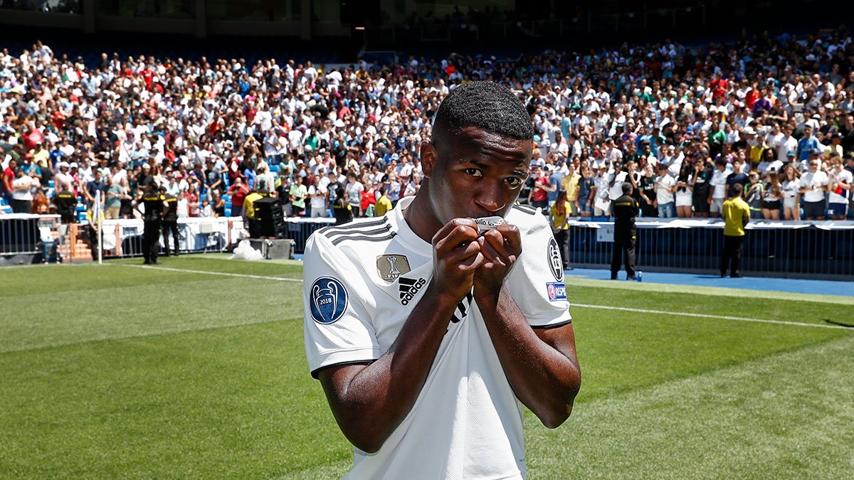 Vinicius Jr. fue presentado oficialmente con el Real Madrid (Twitter @realmadrid)