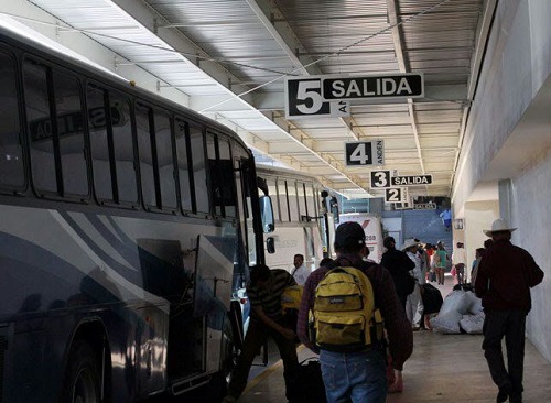 Pasajeros. (Alondra Ávila)