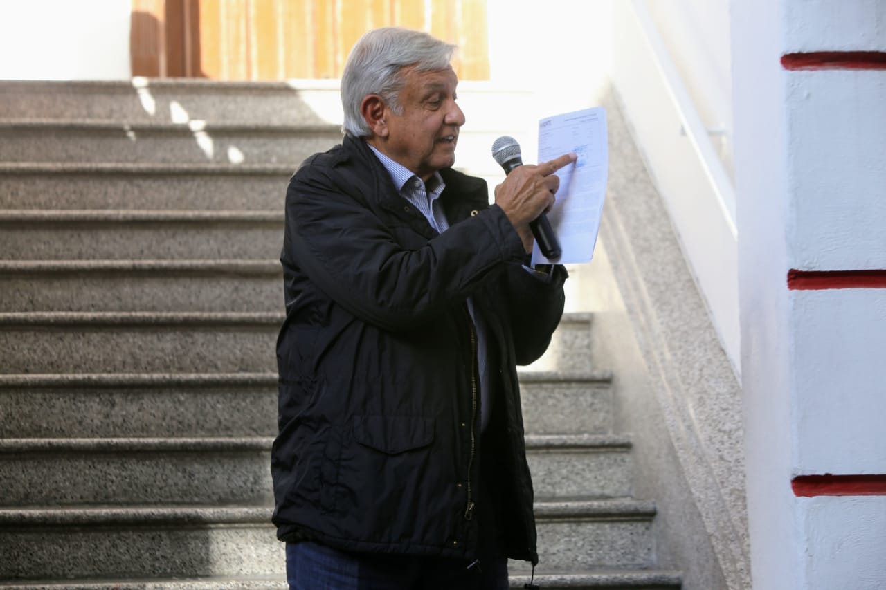 López Obrador responde a INe por fideicomiso de Morena para damnificados por sismos de septiembre. (Juan Carlos Bautista). (Archivo).