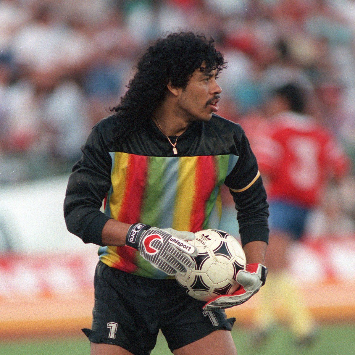 René Higuita (Twitter @FIFAWorldCup)