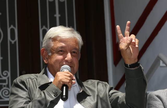 AMLO presentará plan de reconstrucción tras sismos al cumplirse el primer aniversario. (Jorge González).