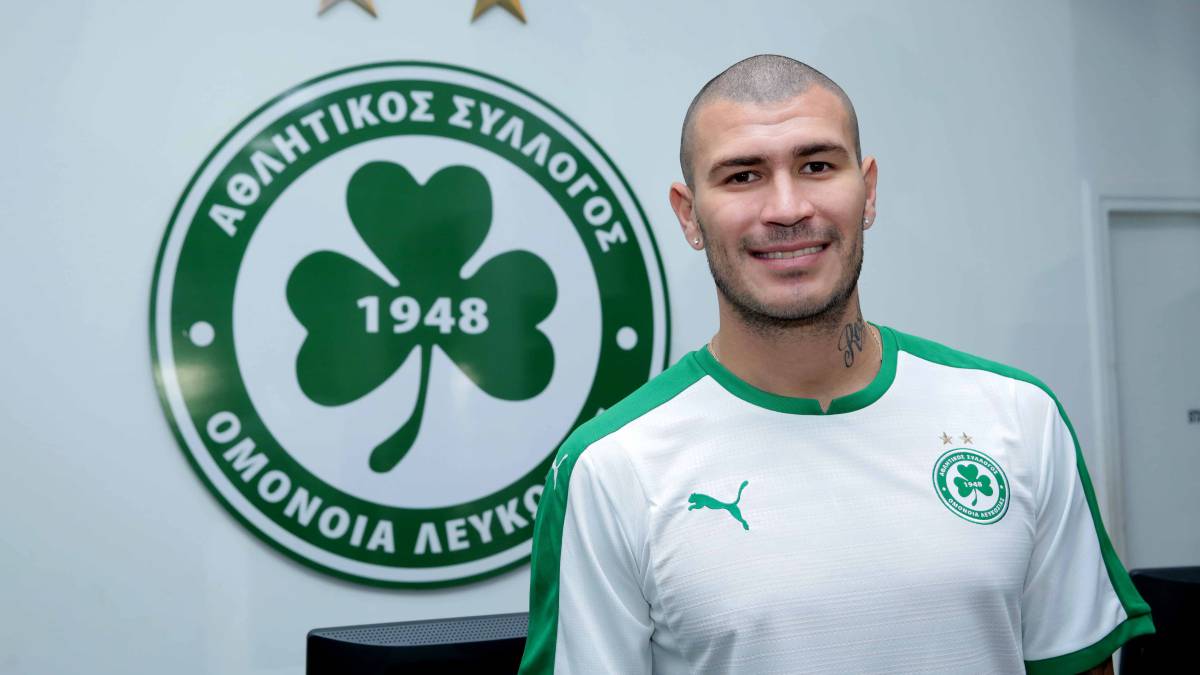Chatón Enríquez en el AC Omonia Nicosia de Chípre (Especial)
