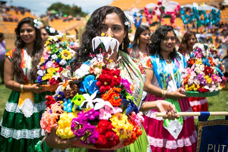 En esta primera emisión de la Guelaguetza en su edición 86, participaron también los representantes de Santa María Zacatepec. EFE
