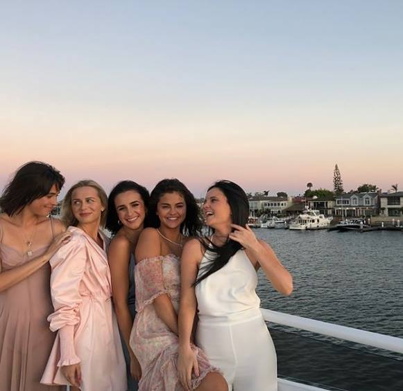 Algunos de los invitados compartieron fotografías en redes sociales. (Foto: Instagram)