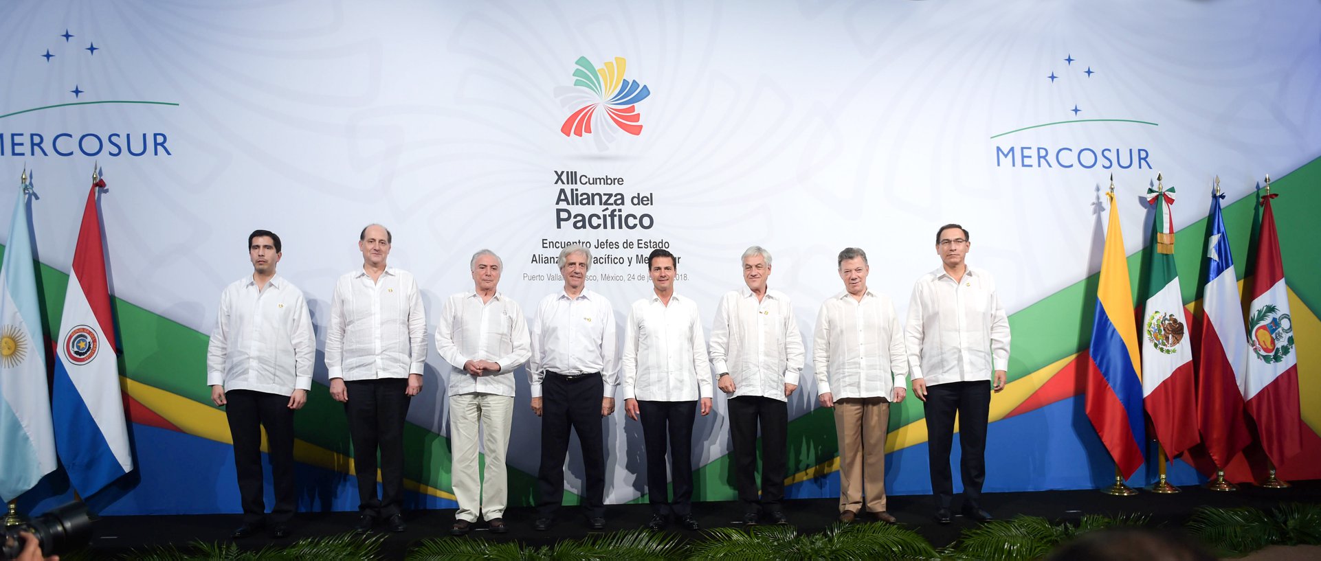 Fotografía Oficial de la XIII Cumbre de la Alianza del Pacífico y Mercosur (Facebook Enrique Peña Nieto)
