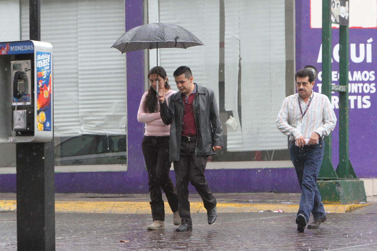 Aunque ligera, la posibilidad de lluvia volvió a Monterrey