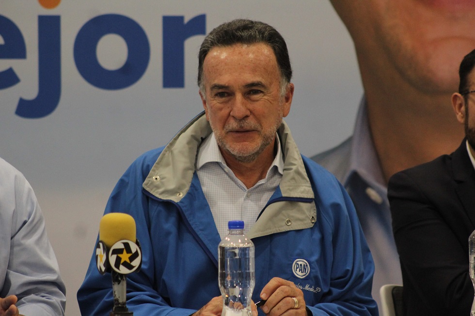 Carlos Medina dice que no se postula para dirigir al PAN. (Especial)