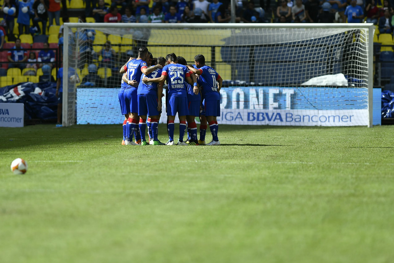 El cuadro inicial de Cruz Azul en el partido contra el Puebla (Imago7)