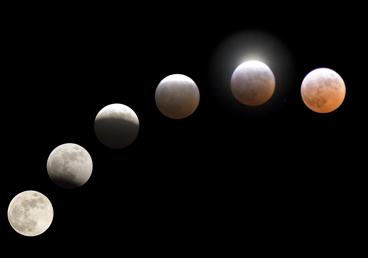 El eclipse lunar de este viernes durará 103 minutos en su fase de totalidad. (Especial)