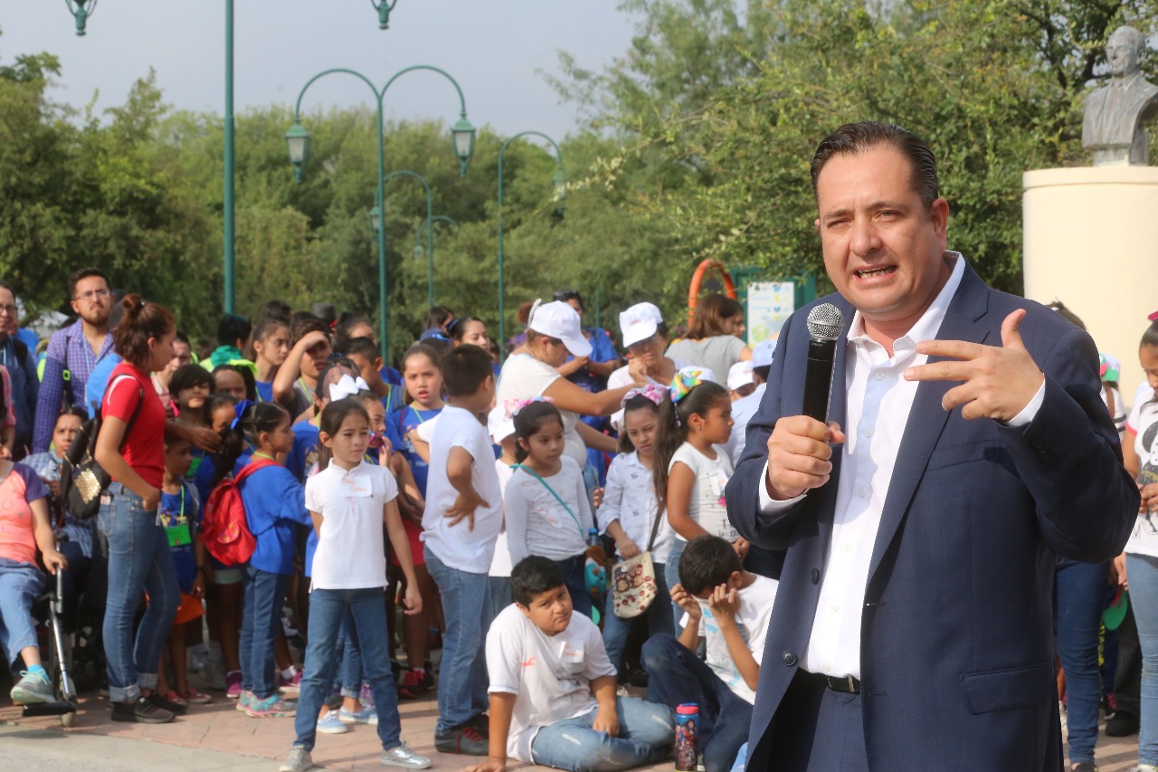 El alcalde nicolaíta señaló que los pequeños pudieron realizar actividades educativas, culturales y deportivas. (Leonel Rocha)