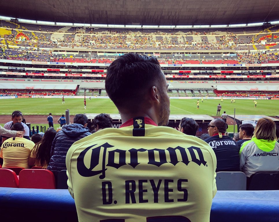 Diego Reyes en el Estadio Azteca (@Diego_Reyes13)