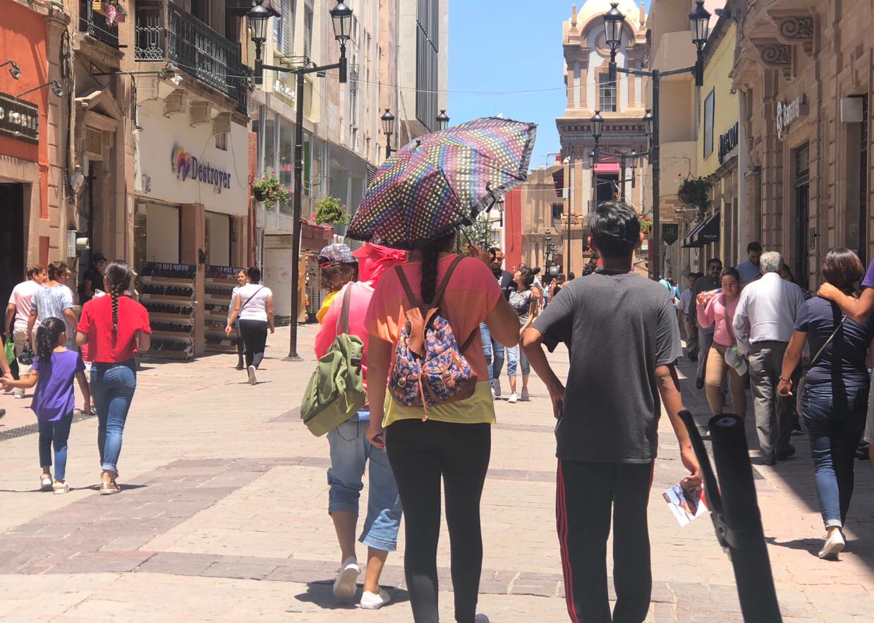 Leoneses en temporada de calor. (Joana Casillas)