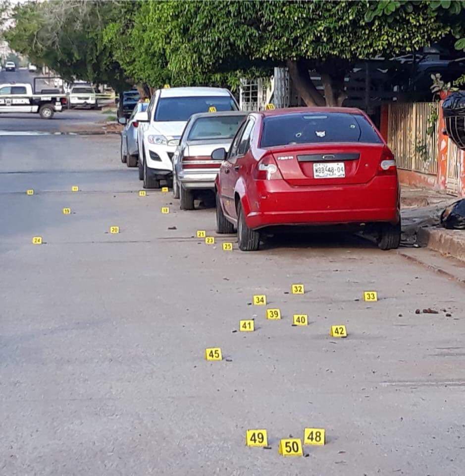 En el lugar fueron encontrados 50 casquillos. (Felipe Larios)
