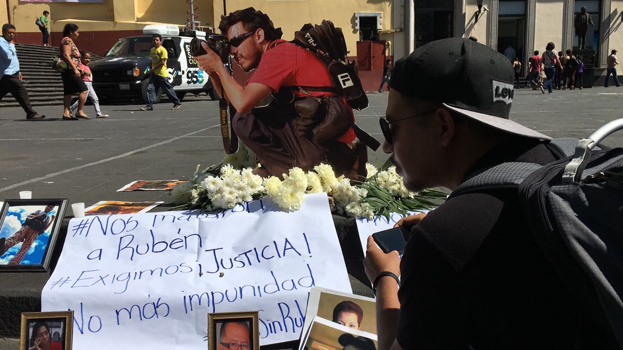 Los manifestantes exigieron justicia para las víctimas del multihomicidio. (Isabel Zamudio)