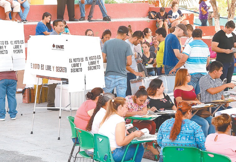 Siguen los reacomodos tras las elecciones. (Foto: Archivo, Roberto Alanís)