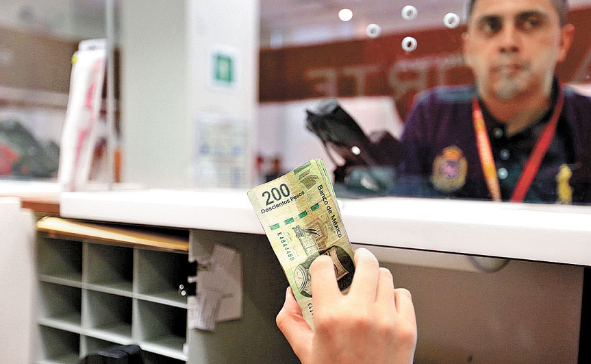 Encuesta señala que 38% de los usuarios bancarios desconoce las comisiones que paga. (Javier Ríos)