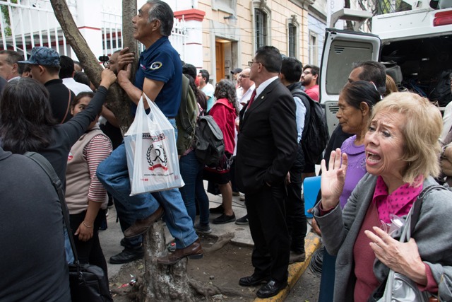 Esperan a López Obrador en la casa de transición/Cuartoscuro.