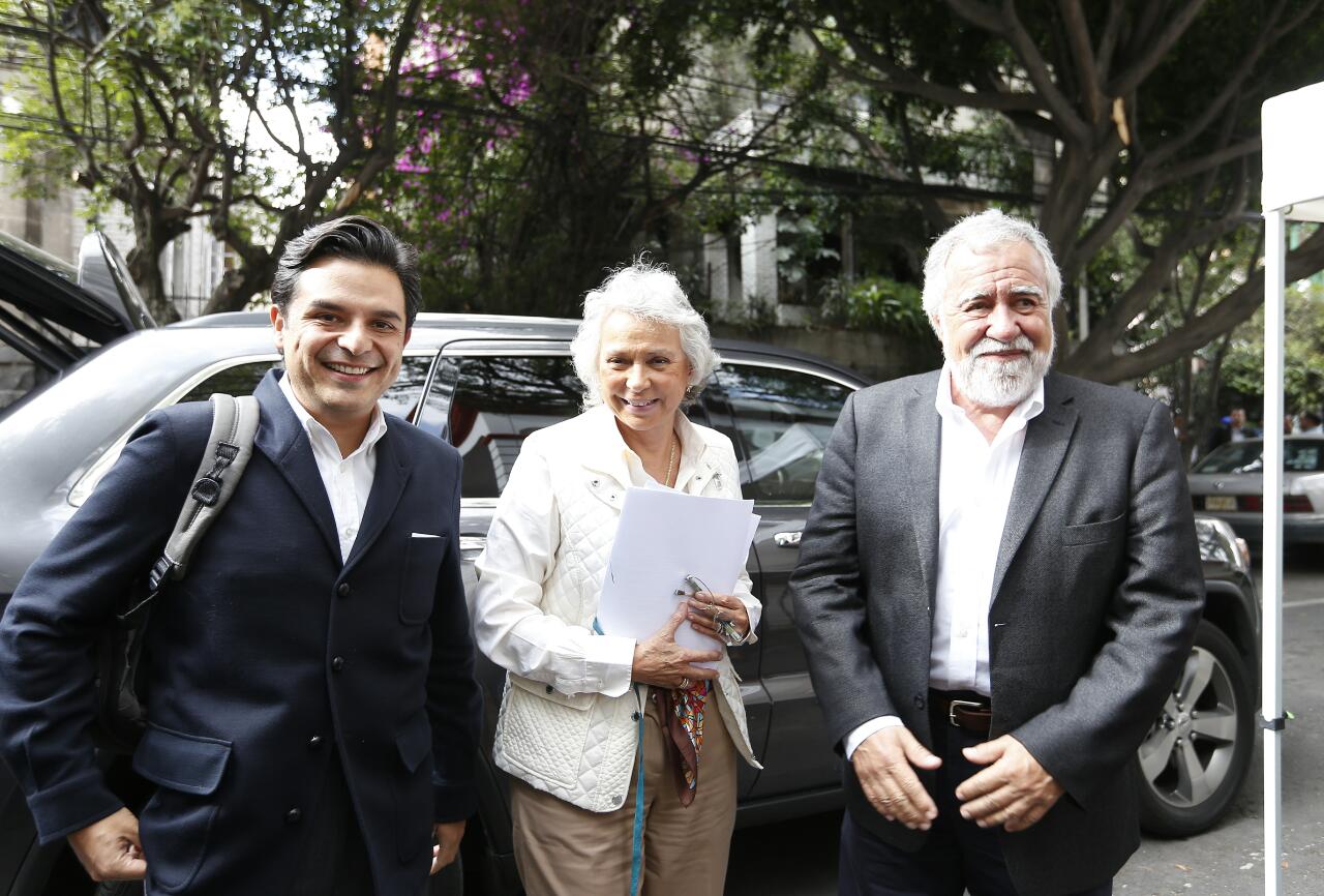 Olga Sánchez Cordero secretaria se Gobernación, Zoe Robledo subsecretario de Gobernación y Alejandro Encinas, comisionado para el caso de Ayotzinapa. 