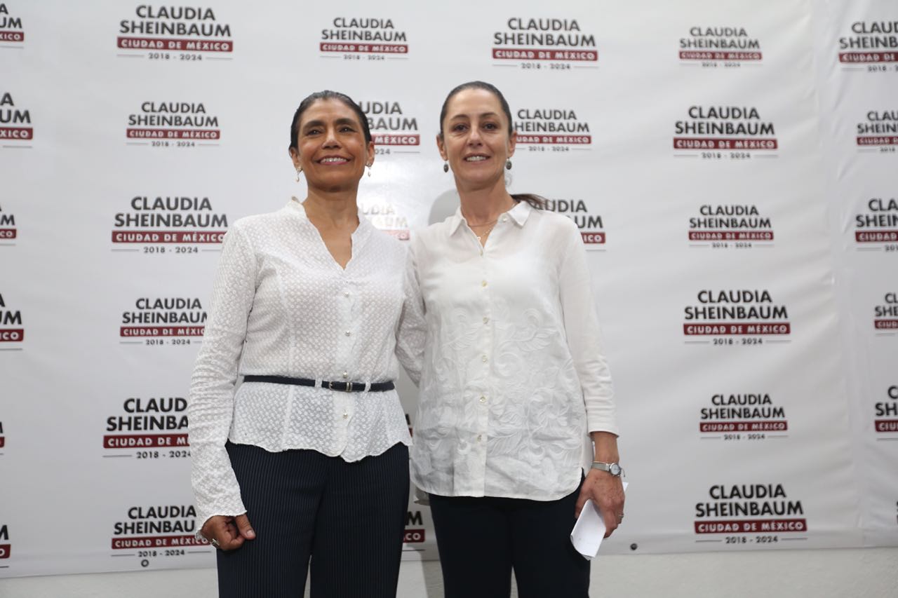 Oliva López Arrellano y  Claudia Sheimbaum. (Foto: Nelly Salas)