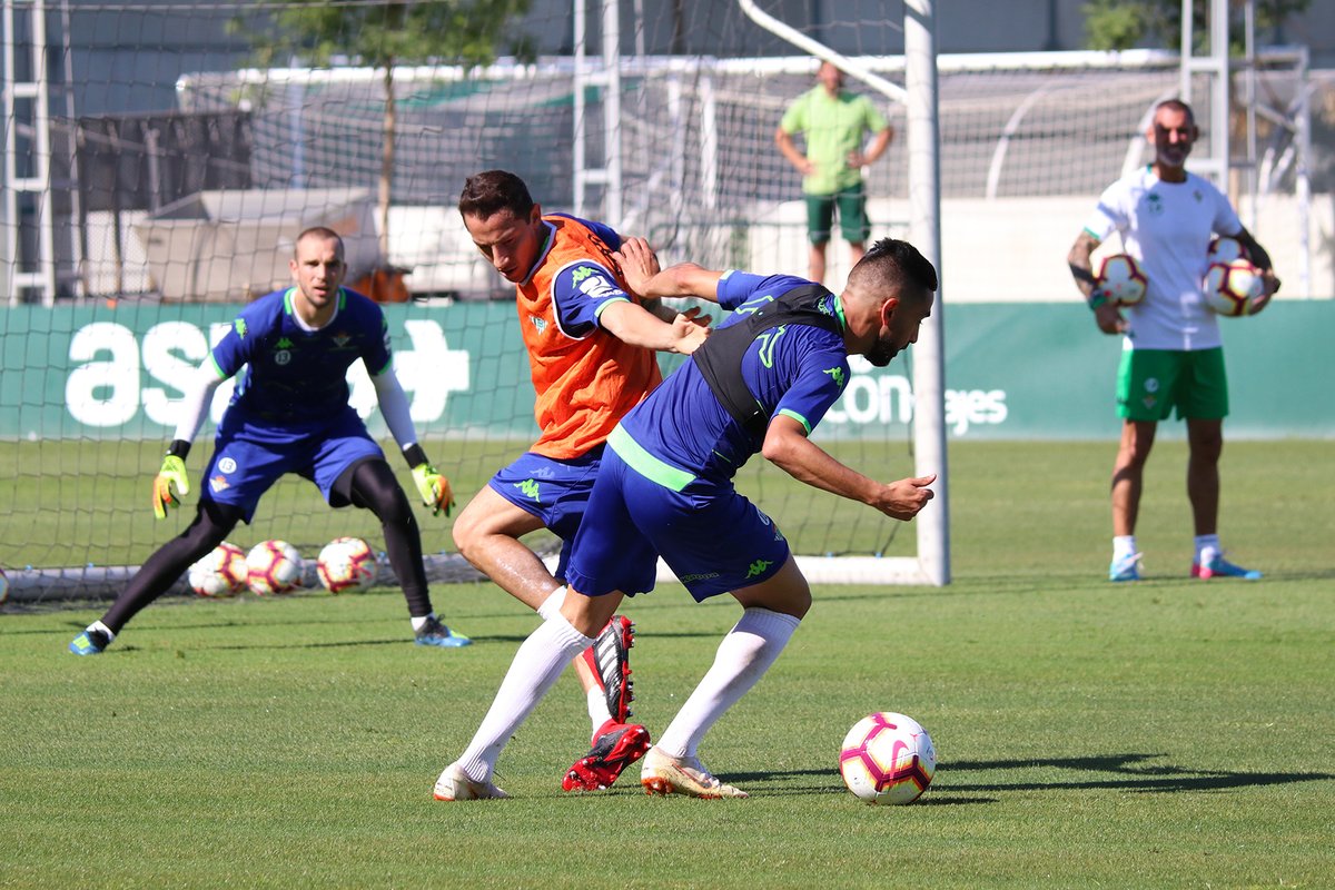 Andrés Guardado en entrenamiento (@RealBetis)