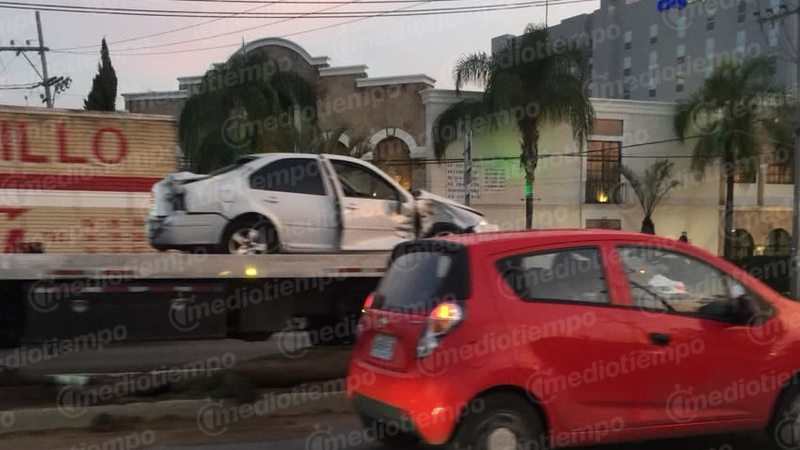 Así quedó el auto del jugador de Chivas (Mediotiempo)