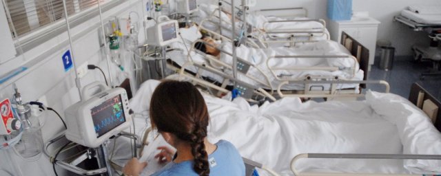 Pacientes en hospitales (Especial)