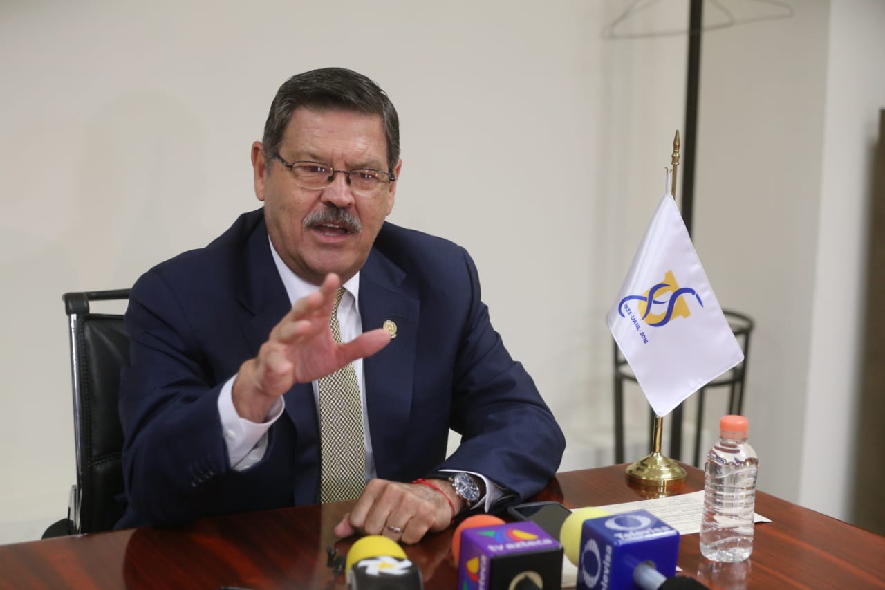 El rector de la Universidad Autónoma de Nuevo León (UANL), Rogelio Garza Rivera. (Leonel Rocha).