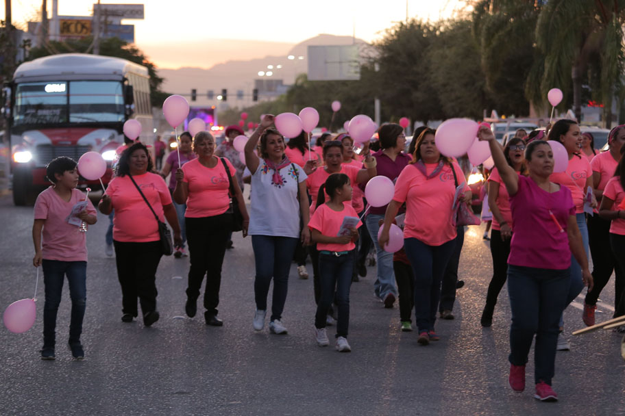 Los índices de violencia y asesinatos hacen que asociaciones de mujeres duden de las acciones del gobierno. (Archivo)