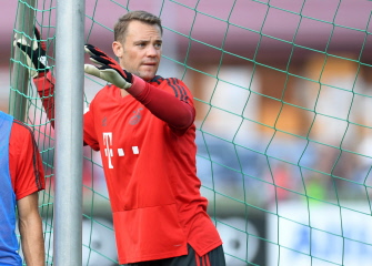 Manuel Neuer en entrenamiento del Bayern Múnich . (AFP)