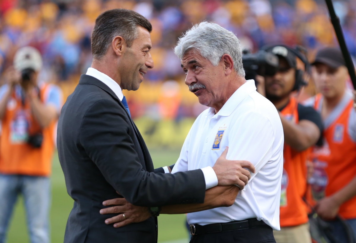 Pedro Caixinha y 'Tuca' Ferretti (Imago7)