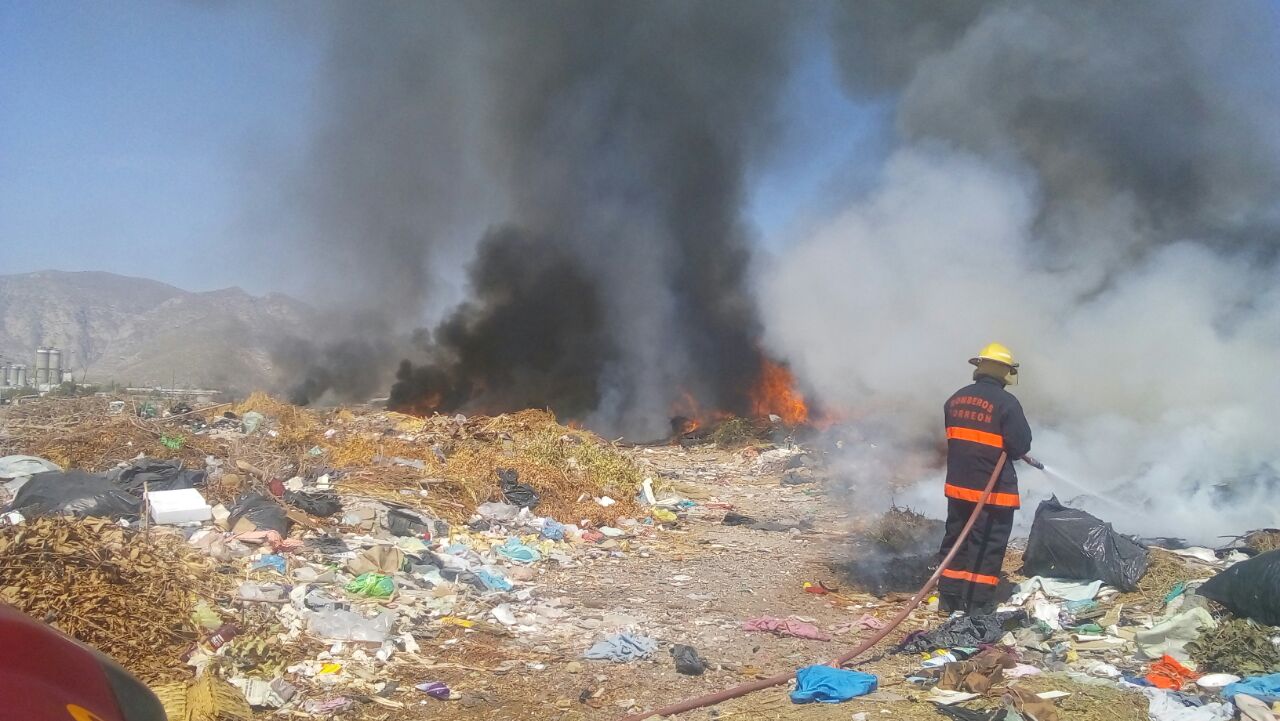 Suponen que el siniestro fue provocado debido a que son varios puntos incendiados. (Especial)