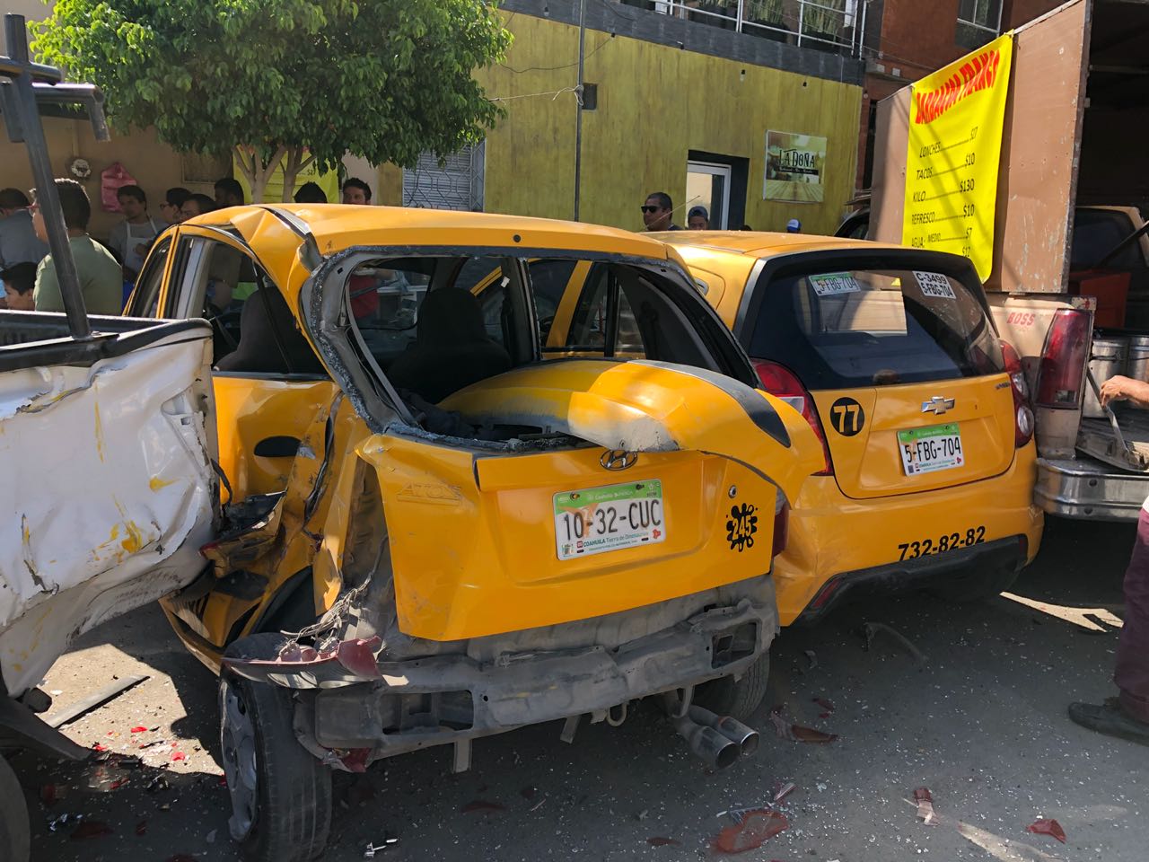 Dos de los 5 autos quedaron como pérdida total. (Vayron Infante)