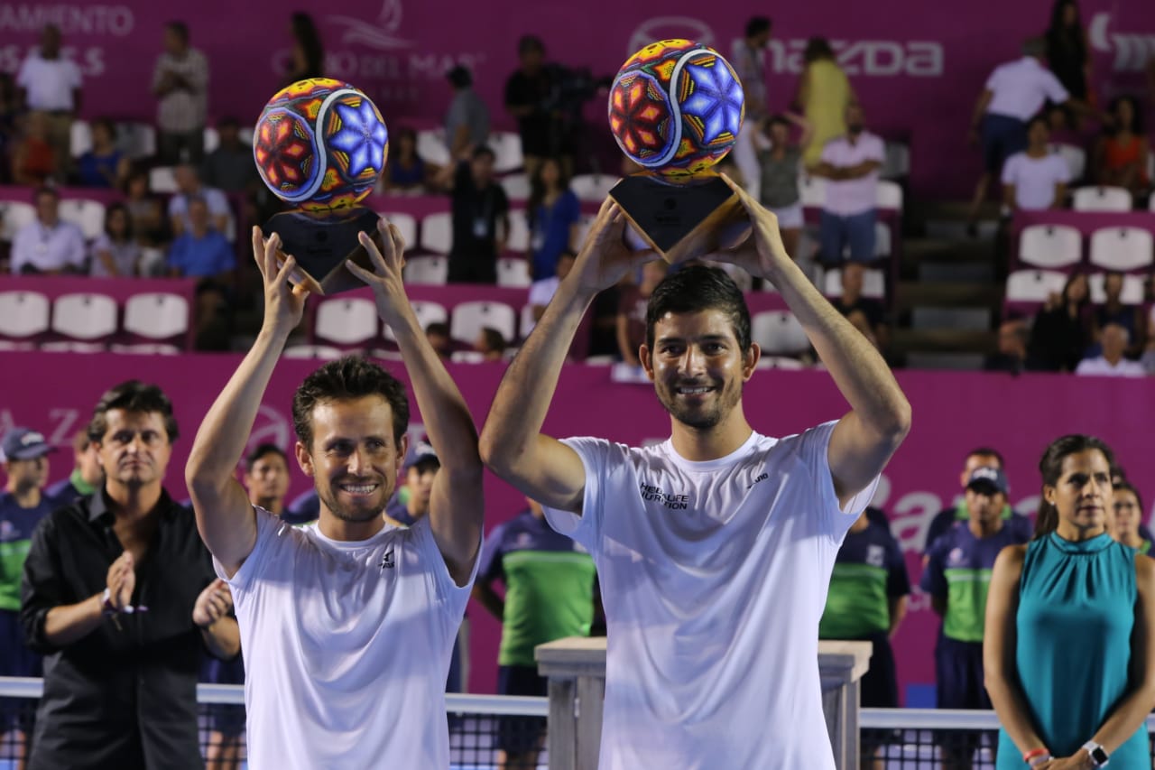 Miguel Ángel Reyes-Varela, junto al salvadoreño Marcelo Arévalo (Santiago Chaparro)