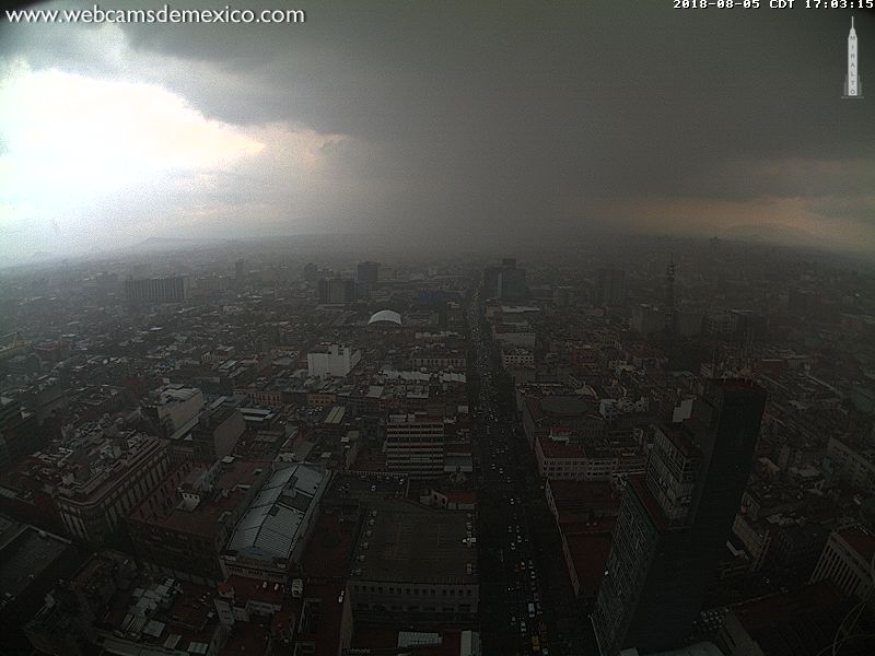 La CdMx vista desde la Torre Latino. (Twitter: @webcamsdemexico)
