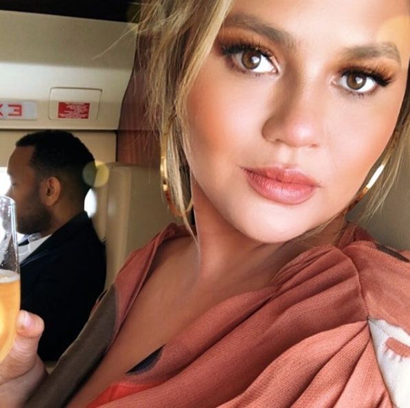 Chrissy Teigen informó que en la zona han percibido réplicas del sismo. (Foto: Instagram)